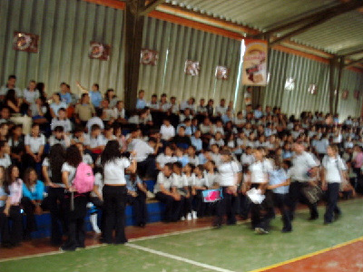 Tour Chiky en el Colegio Manuel Benavídes