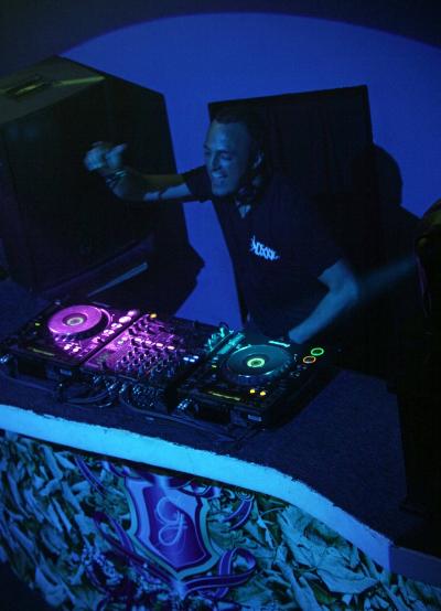 DJ Luis Lopez en Costa Rica